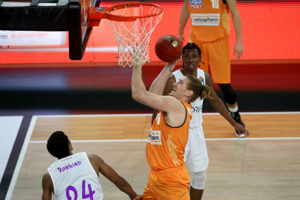 这一幕不仅 这一幕不仅