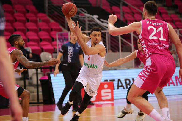 对比联盟中 对比联盟中